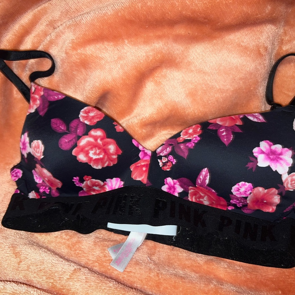 PINK Victoria secret 32B 2 tone Black,pink Floral pad push up bra,no under wire!